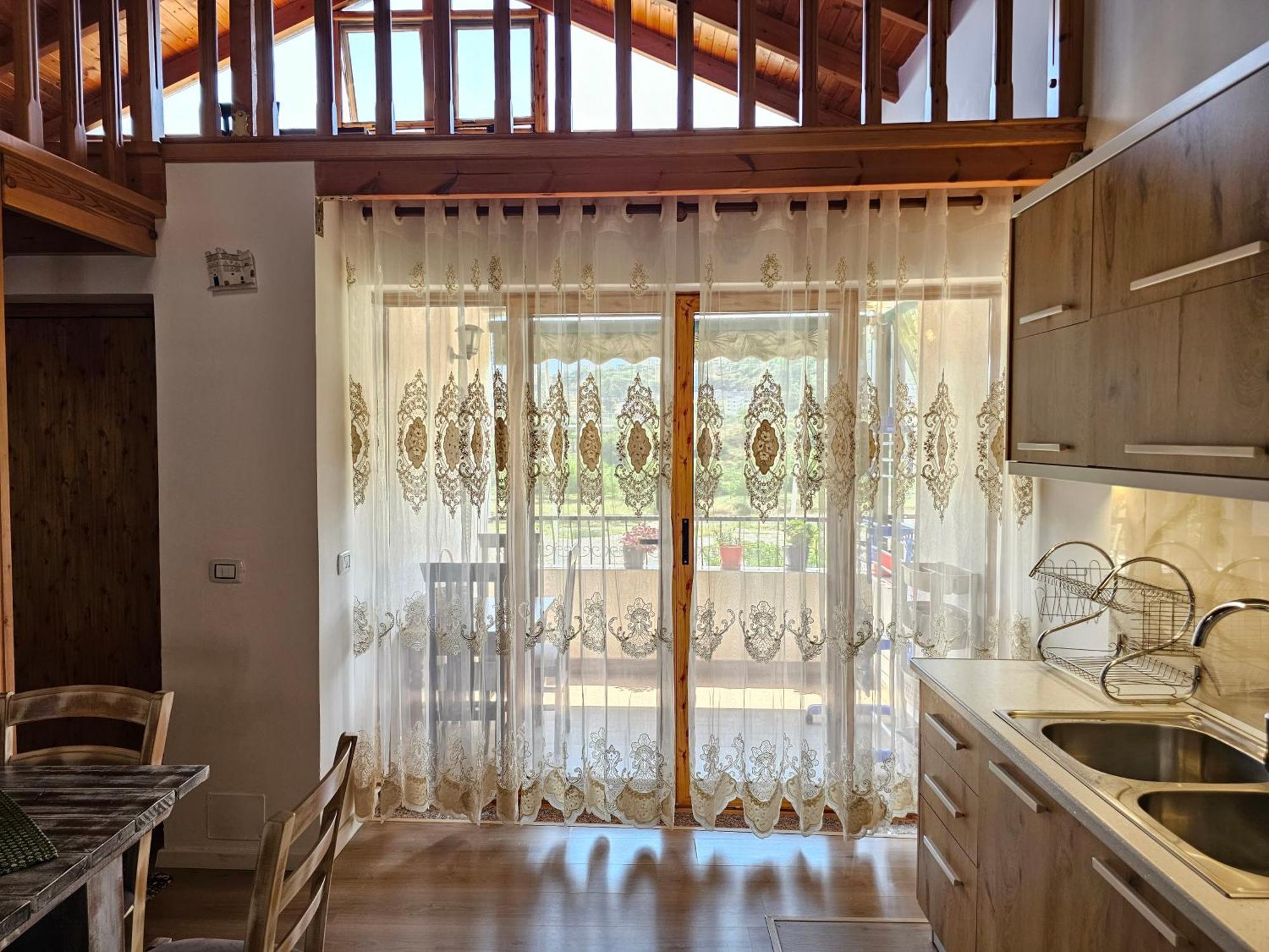 River Escape - Private Beach, Scenic View & Bbq Villaer *
