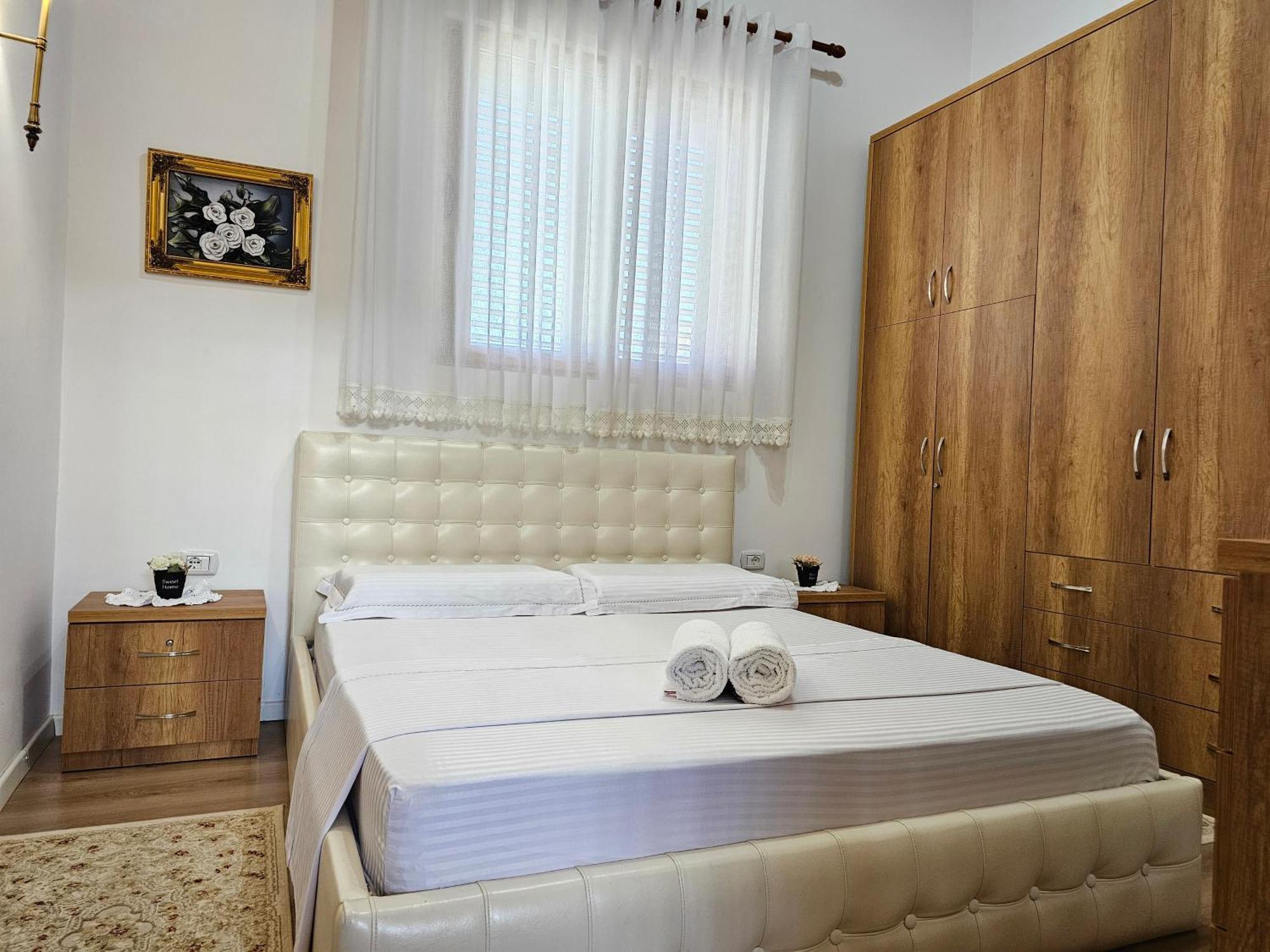 Villaer River Escape - Private Beach, Scenic View & Bbq