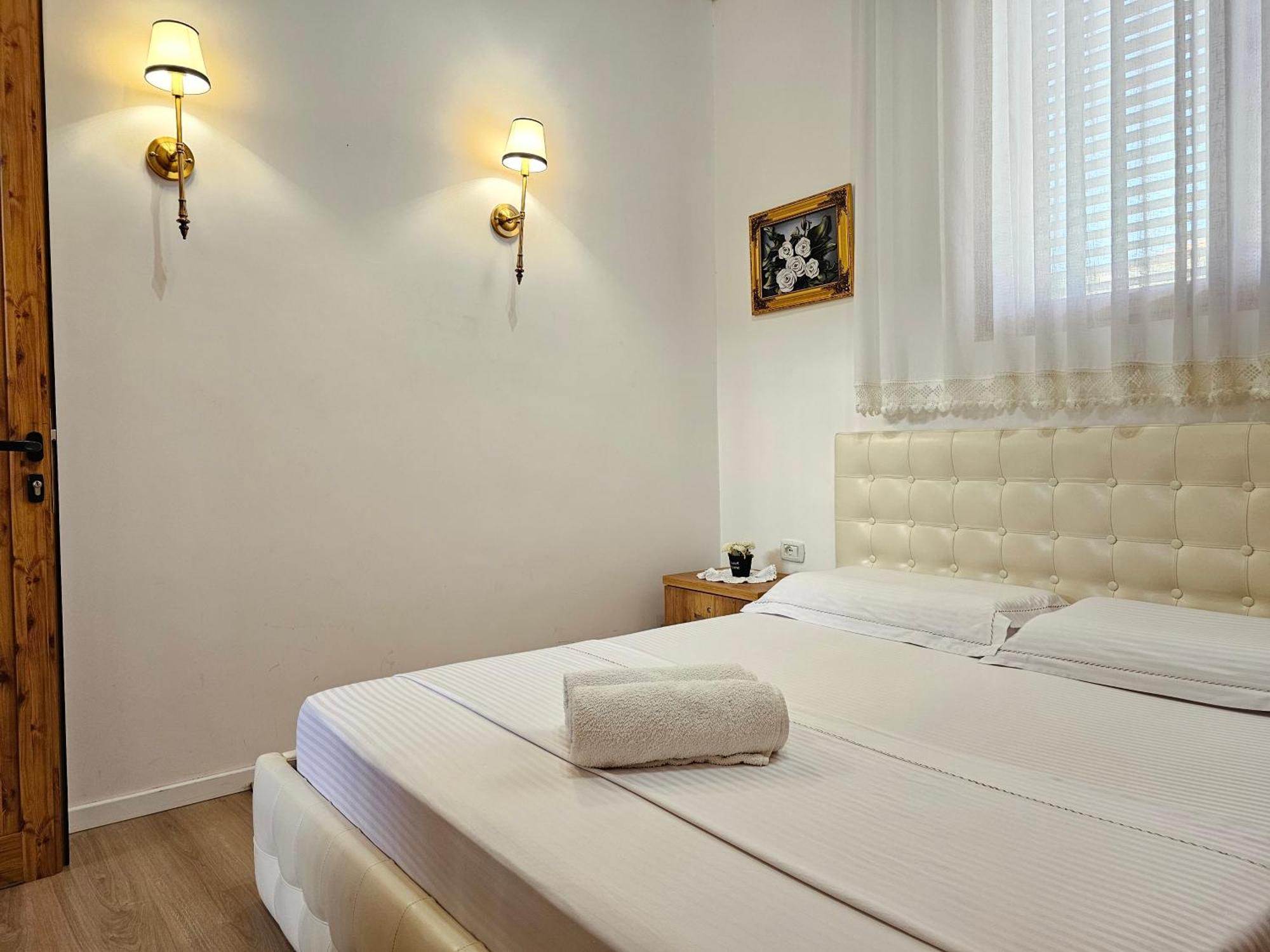 River Escape - Private Beach, Scenic View & Bbq Villaer Tepelene